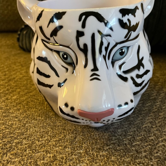 Disney/Other - Picture 3 of 8